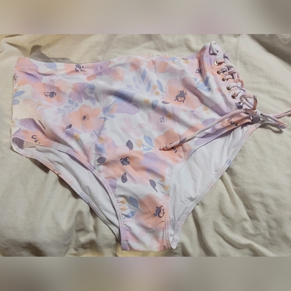 NWT MATERNITY 2 PIECE REVERSIBLE BIKINI SIDE TIE ADJUSTABLE WOMENS LARGE - Picture 2 of 9